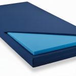 מזרון ספוג כחול קשיח לילדים גובה 10 ס"מ